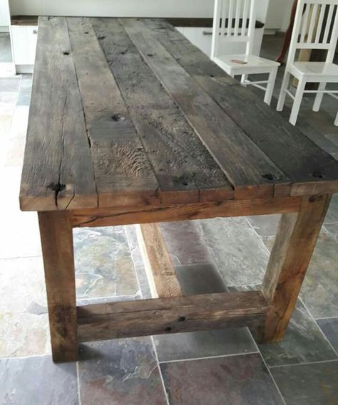 Reclaimed Wood Island Countertop, Wood Kitchen Island Ideas, Wooden Table Decor, Diy Outdoor Table, Dining Table Rustic, Farmhouse Kitchen Tables, Rustic Wood Furniture, Rustic Dining Room, Farmhouse Dining Table