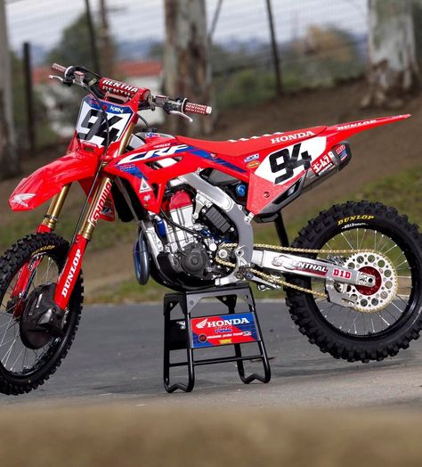 Honda Dirt Bike Wallpaper, Honda Dirt Bikes 250, Crf450 Supermoto, Red Dirt Bike, 250 Dirt Bike, Dirt Scooter, Motocross Tracks, Ken Roczen, Yamaha Dirt Bikes