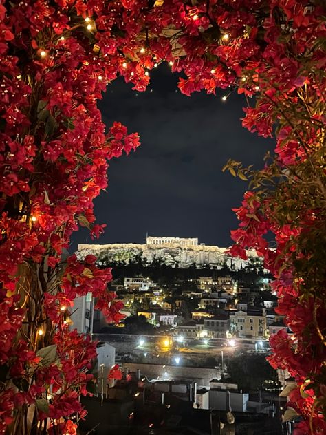 View from the resto/bar we went to in Athens, Greece☀️ Fairytale Athens, Athens Greece Photography, Athens Greece Aesthetic, Athens Aesthetic, Athens Nightlife, Greece Acropolis, Resto Bar, Greece Trip, Athens City