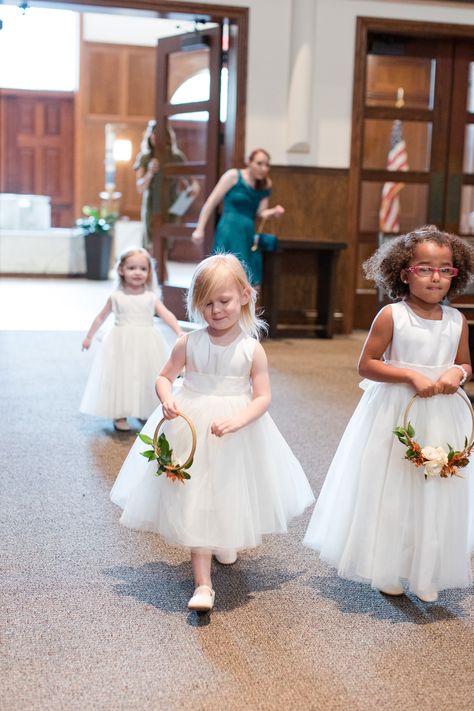 Theses fall hoop bouquets for flower girls are so adorable! love the mix of fresh and dried flowers. and a bonus they are easy for the girls to carry around. Flower Girl Hoop Bouquet, Flower Girls Bouquets, Hoop Bouquet, Flower Girl Bouquet, Rose Wedding Bouquet, Flower Girls, Rose Bouquet, A Rose, Wedding Bouquet