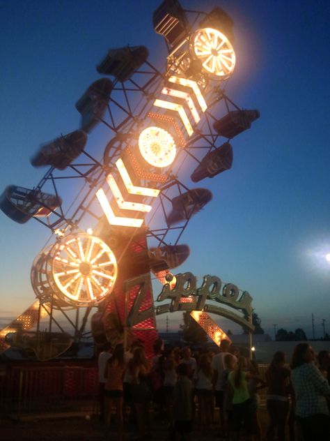 The Zipper... Zipper Aesthetic, Zipper Ride, I Love Dr Pepper, Stunt Plane, Sky Diving, Different Pictures, Carnival Rides, Off Road Racing, Dr Pepper