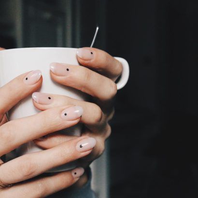 Busy girls are constantly on the move and can't afford the time and money for monthly manicures so low maintenance nails are a life saver.  12 Easy nail arts for lazy girls. Low Maintenance Nail Ideas, Low Maintenance Manicure, Low Maintenance Nails, Busy Girl, Polish Ideas, Lazy Girl, Girls Nails, Easy Nail Art, Nail Arts