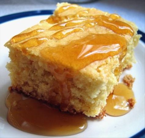 Copycat Marie Callender s Cornbread Marie Calendars, Cornbread Recipes, Honey Cornbread, Cornbread Recipe, Cornbread Mix, Copycat Restaurant Recipes, Sweet Rolls, Coffee Cakes, Corn Bread Recipe