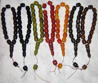 Greek Worry Beads, Fiddle Toys, Greek Folk Art, Peaceful Music, Sensory Ideas, Worry Beads, Cultured Pearl Ring, Yoga Guide, Sensory Room