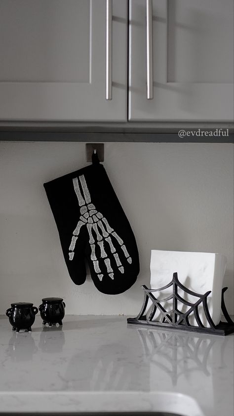 Alternative House Decor, Minimalist Goth Decor, Garage Halloween Party, Spooky House Decor, Wall Design Home, Halloween Doors, Goth Apartment, Coffee Bar Wall, Goth Kitchen Decor