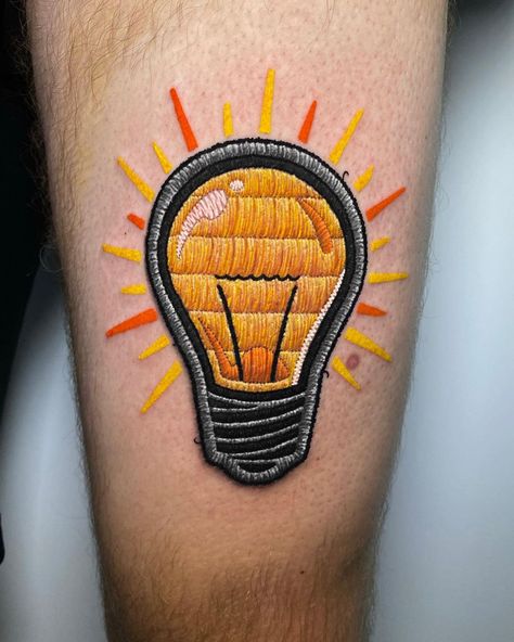 Lightbulb Tattoo, Hyper Realistic Tattoo, Embroidery Tattoo, Stitch Tattoo, Tattoo Inspiration Men, Tattoo Master, Skeleton Hand Tattoo, Realistic Tattoo, Incredible Tattoos