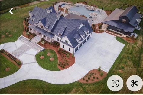 Ranch Architecture, Luxury Ranch House Plans, House With Land, Ranch Houses, Luxury Ranch, Barn Style House Plans, Dream Life House, Texas Ranch, Ranch House Plans