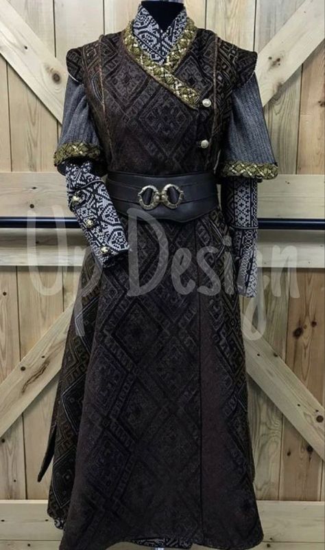 Elven Clothes, Medieval Fantasy Clothing, Handmade Photography, Larp Costume, Concept Clothing, Medieval Costume, Medieval Clothing, Medieval Dress, Fantasy Costumes