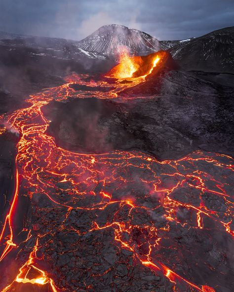 Erupting Volcano, Aesthetic Era, Rock Textures, Nature Of God, Lava Flow, Dark Rose, Thermal Imaging, Wings Of Fire, Natural Phenomena