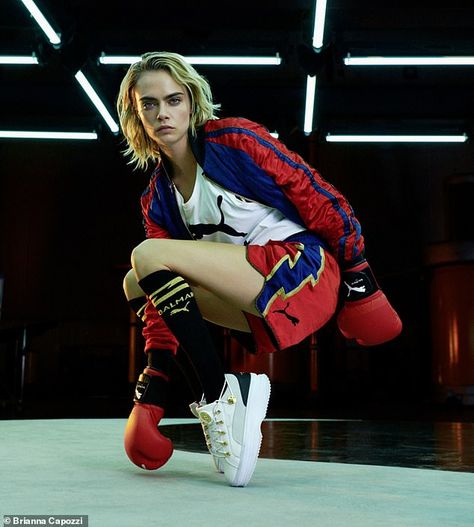 Cara Delevingne Style, Boxing Clothes, Boxing Girl, Trening Fitness, Boxing Shorts, Women Boxing, Style Sportif, Mini Robes, Sport Style