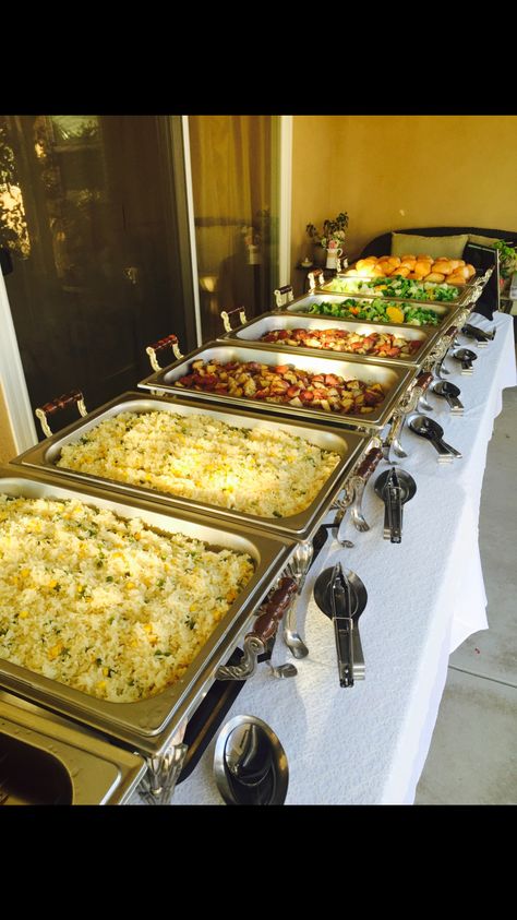 Cookout Buffet Ideas, Hot Food Table Display, Fried Chicken Buffet Ideas, Southern Wedding Buffet, Hot Breakfast Buffet Ideas, Table Catering Ideas, Quinceanera Food Ideas Buffet, Food Displays For Parties Buffet Tables Wedding Reception, Food Warmers Buffet Party Ideas