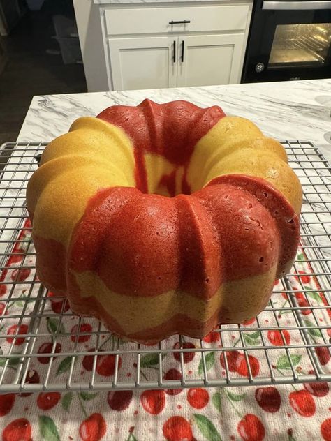 Black Peoples Pound Cakes | Cake number 6 this week 😂😂 | Facebook Juneteenth Pound Cake, Black People Pound Cake Recipes, Guava Duff Recipe, Guava Duff, 5 Flavor Pound Cake, Preacher Cake, Cups Recipes, Southern Pound Cake, 7up Pound Cake