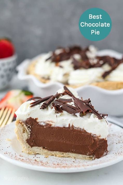 This homemade Chocolate Pie Recipe is AMAZING! It's made completely from scratch with a homemade dark chocolate pudding that is made without egg yolks, without gelatin and without cornstarch. This easy chocolate Pie recipe is worth every bite! #chocolatepierecipe #chocolatepieeasy #chocolatepie #chocolatepuddingpie #chocolatepuddingeasy Easy Chocolate Pie Recipe, Old Fashioned Chocolate Pie, Homemade Chocolate Pie, Haupia Pie, Easy Chocolate Pie, Chocolate Cream Pie Recipe, Mississippi Mud Pie, Chocolate Pie With Pudding, Homemade Dark Chocolate