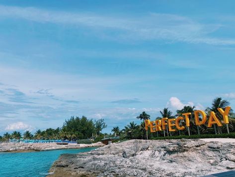 summer cute vsco filter pic coco cay bahamas Cococay Aesthetic, Summer Vsco Aesthetic, Bahamas Boat Aesthetic, Aesthetic Bahamas, Compass Cay Bahamas, Perfect Day Cococay Bahamas, Bahamas Aesthetic Nassau, Coco Cay Bahamas, Spring Break Cruise