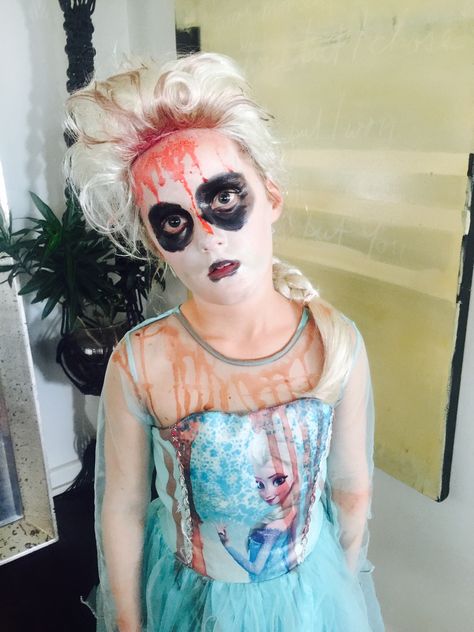 Halloween Costume - Dead Elsa.... Oops Scary Elsa Costume, Elsa Womens Costume, Elsa Frozen 2 Makeup, Elsa Halloween, Elsa Wig Adult, Elsa Halloween Costume, Elsa Cosplay Wig, Halloween Make Up, Halloween Make