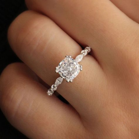 The most radiant cubic zirconia ring 💍 #travelring #engagementring #dupering #cubiczirconiaring #silverring #squarering Square Diamond Engagement Rings, Square Cut Engagement Ring, Wedding Rings Square, Engagement Rings Square, Wedding Ring Square, Square Diamond Engagement Ring, Square Wedding Rings, Square Engagement Rings, Cute Engagement Rings