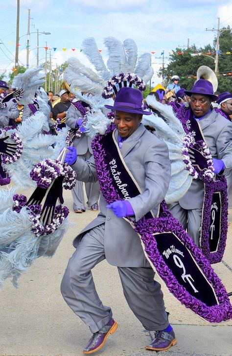 Second Line Parade, Louisiana Creole, Louisiana Cajun, New Orleans Mardi Gras, South Louisiana, New Orleans Homes, Second Line, Fat Tuesday, Big Easy