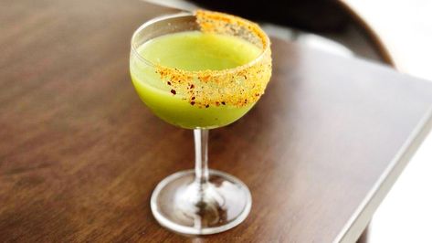 This avocado toast cocktail from Bar Mezzana in Boston, MA isn't kitschy—it's like a green vodka gimlet. Read about it and get the recipe here. Cocktail Jokes, Avocado Cocktail, Vodka Gimlet, Liquid Lunch, Cocktail Videos, Brunch Drinks, Boozy Drinks, Brunch Cocktails, Alcohol Drink Recipes