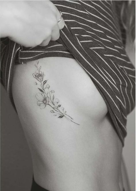 Underboob Tattoos, Flower Tattoo On Ribs, Underboob Tattoo Designs, Rib Tattoos For Women, Underboob Tattoo, Tattoos For Women Flowers, Chest Tattoos For Women, Classy Tattoos, Discreet Tattoos