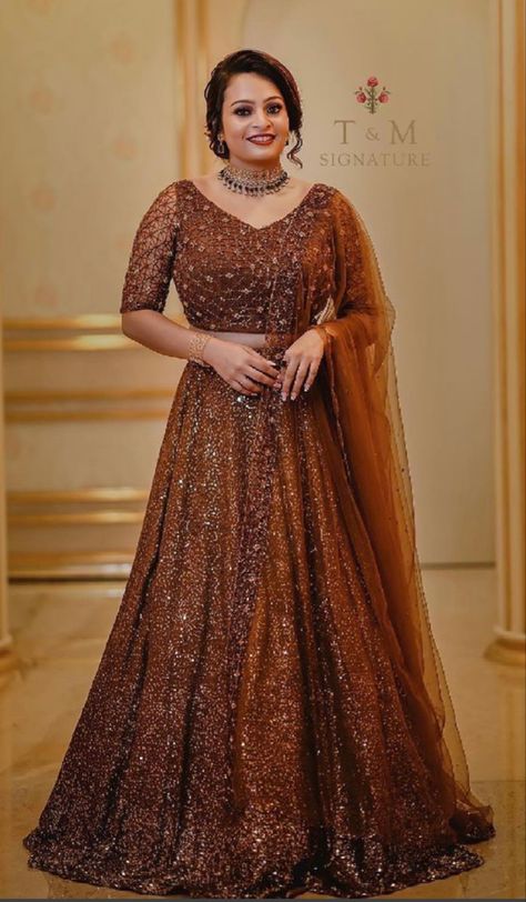 Reception Gowns Indian Bridal, Wedding Reception Dress Indian, Reception Dress Indian, Kerala Engagement Dress, Lehenga Designs Latest, Wedding Matching Outfits, Lehenga For Girls, Latest Bridal Lehenga Designs, Party Wear Frocks