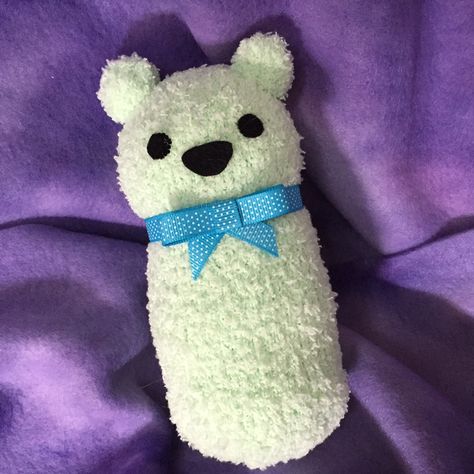 Sock Bear Pattern, Sock Teddy Bear, Fuzzy Sock Crafts, Fuzzy Socks Christmas Gift Ideas, No Sew Sock Animals, Sock Stuffed Animals Diy, Diy Teddy Bear Easy, Sock Animals Diy, Sock Animals Patterns