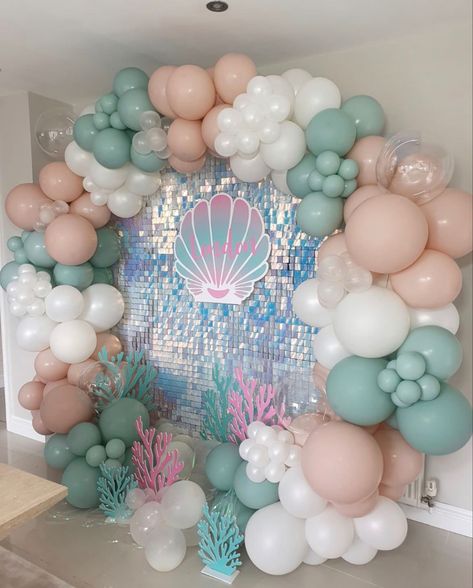 Mermaid Themed Backdrop, Mairmaid Birthday Decoration, Mermaid Two Year Old Birthday, Aquatic Theme Birthday Party, Girly Themed Birthday Parties, Oneder The Sea Balloon Arch, Let’s Shellebrate Birthday, Candy Birthday Decorations, Ariel Party Ideas