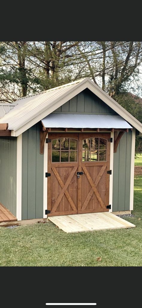 Small Shed Paint Ideas, Diy Shed Paint Ideas, Storage Shed Makeover Exterior, Small Shed With Overhang, 8x10 Shed Ideas, Sheds Ideas Backyard Landscaping, Farmhouse Sheds Backyard, Storage Building Paint Colors, Shed With Metal Roof