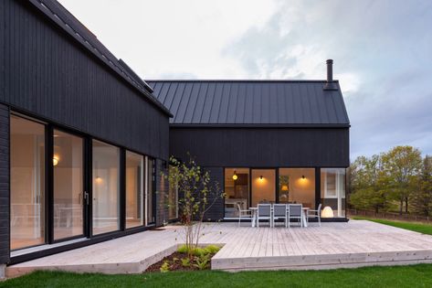 Wanda Ely completes Scandinavian-inspired retreat outside of Toronto Pale Wood, Modern Barn House, Small Buildings, Modern Barn, Scandinavian Inspired, Local Design, Ely, Barn House, Danish Design