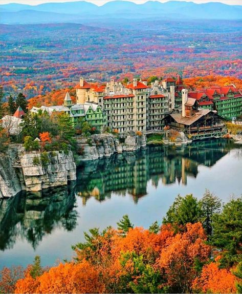 Sunday Goals, Rhode Island Mansions, Weekend Goals, Mohonk Mountain House, New Paltz Ny, House Nyc, Sunday Feels, Massachusetts Travel, Road Trip Places