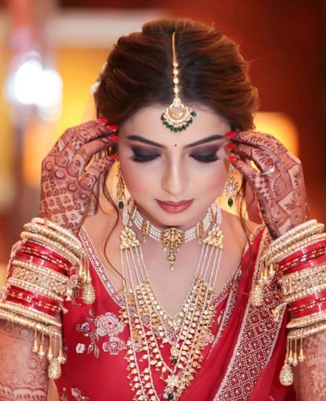 Bridal Hairstyle Indian Wedding, Indian Wedding Makeup, Indian Bride Makeup, Indian Wedding Bride, Bridal Makeup Images, Best Bridal Makeup, Bridal Hair Buns, Indian Wedding Hairstyles, Bridal Outfit