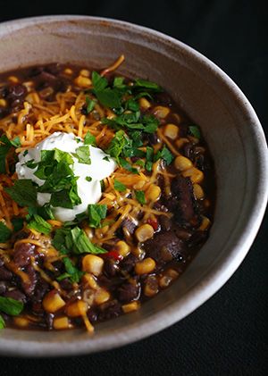 Hearty Corn and Black Bean Soup Black Bean And Corn Soup Recipe, Corn And Black Bean, Sweet Corn Soup, Dried Black Beans, Soups Stews Chilis, Soup Beans, Black Bean Chili, Black Bean Soup, Corn Soup