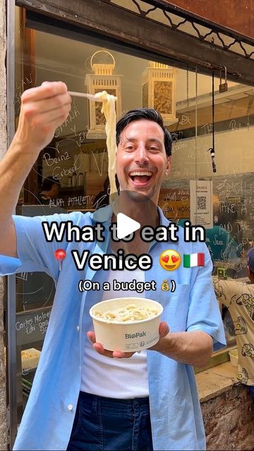 Angelo Coassin on Instagram: "WHAT TO EAT IN VENICE ON A BUDGET 🥰🇮🇹 

Venice is a very touristy city and most of the restaurants can be quite expensive. But you don’t have to spend a fortune to eat in the island, so here’s a list of my favourite places where to eat on a budget! 

If you would like to suggest other places, please drop your recommendations in the comments! 😋

Have you ever visited Venice? 😍

#venice #venezia #whatieatinaday #italy #italia #food #foodie #restaurant #restaurantreview" Best Food In Venice Italy, Venice Italy Restaurants, Venice Food, Eat On A Budget, Visit Venice, Venice Italy, Foods To Eat, Budget Meals, Restaurant Review