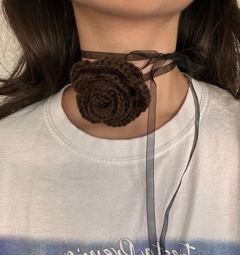 Crochet Rose Choker, Crochet Choker, Rose Choker, Dope Jewelry Accessories, Flower Choker, Crochet Rose, Dope Jewelry, Fun Crochet Projects, Crochet Art