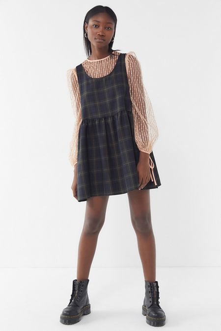 Urban Renewal Remnants Plaid Babydoll Dress Fancier Outfits, Babydoll Dress Outfit, Formal Short Dress, Plaid Babydoll Dress, Creative Handicraft, Witchy Style, Hello Hello, Urban Renewal, Plaid Dress