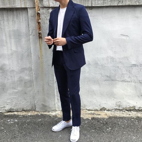 Navy Suit Navy Blue Coat Pant Men, Formal Suit Korean Men, Korean Style Suit Men, Korean Fashion Men Formal Suits, Korean Blazer Outfits Men, Smart Casual Suit, Korean Suit, Suits Korean, Blue Suit Men