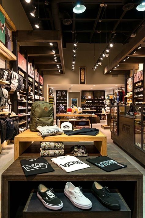 Vans Store Aesthetic, Fashion Store Design, Shoe Store Design, Clothing Store Displays, Retail Store Interior Design, Clothing Store Interior, Clothing Store Design, Retail Interior Design, Store Design Boutique