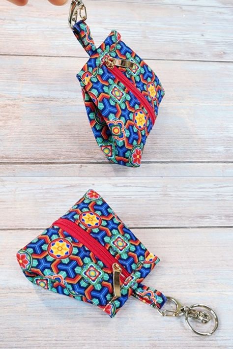 Easy to make!! Mini zipper pouch / use of scrap fabric Mini Zipper Pouch, Coin Purse Pattern, Snap Bag, Pouch Diy, Small Zipper Pouch, Mini Pouch, Diy Handbag, Handbag Pattern, Scrap Fabric