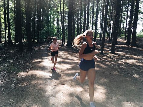 Run Astethic, Runners High, Cross Country Running, Running Track, Sport Inspiration, Runner Girl, Born To Run, Running Inspiration, Fitness Inspiration Body