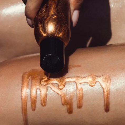 Fake Tan Aesthetic, Spray Tan Aesthetic, Tanning Aesthetic, Spray Tan Marketing, Booklet Ideas, Spray Tan Artist, Tanning Business, Tan Aesthetic, Photoshoot Moodboard