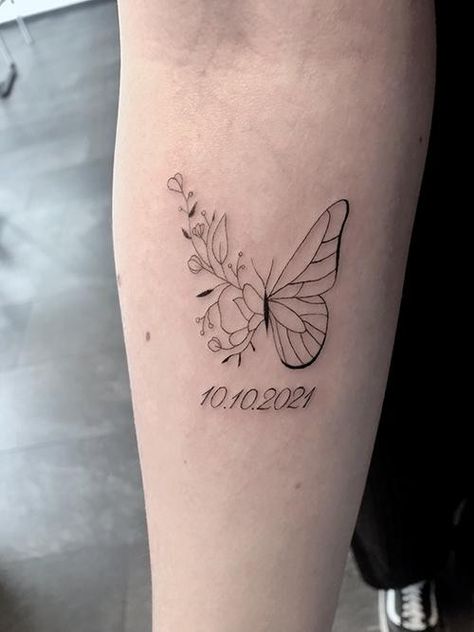 Fineline Tattoo Ideas, Fineline Tattoo, Angel Wings Tattoo, Wings Tattoo, Butterfly Tattoo, Flower Tattoos, Angel Wings, Tatting, Tattoo Ideas