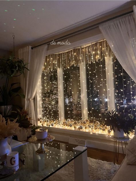 Christmas Curtains Diy, Curtain Christmas Lights, White Christmas Decor Outdoor, Christmas Lights In Windows Ideas, Christmas Curtains Living Room Ideas, Curtain Lights Christmas, Christmas Curtain Lights, Christmas Decorations Apartment, Christmas Dreaming