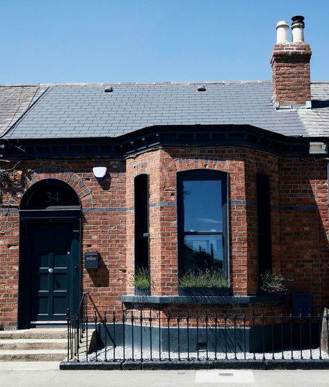 Terrace House Extension, Latest Decorating Trends, Cards Photography, Dublin House, Irish Houses, Red Brick House, Brick Exterior House, New Roof, Victorian House