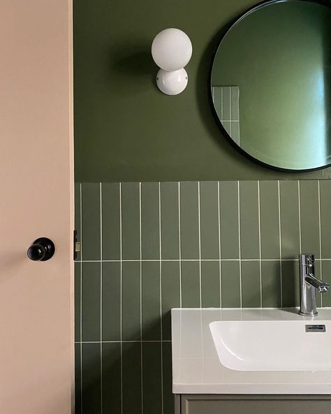 Jeyda Suleyman on Instagram: “Bathroom details from my flat reno. Green and serene 🥝  #interiordesign #bathroomdesign #bathroomrenovation #greenbathroom #flatrenovation”