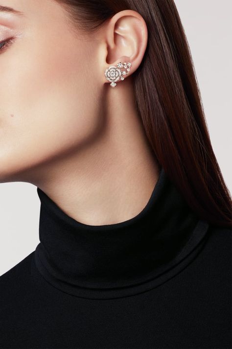 Bouton de Camélia earrings - J12039 | CHANEL Jewelry Shoot, The Bling Ring, Chanel Camellia, Chanel Store, Geode Earrings, Couture Mode, Chanel Earrings, Chanel Jewelry, Crystal Wedding