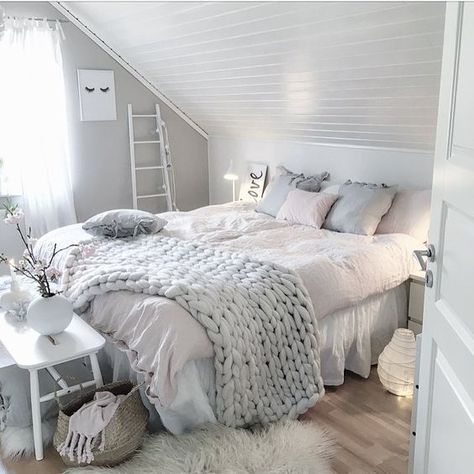 Cozy bedroom; pink bedroom ideas; cozy teen girl bedroom; #bedroomdesigns #bedroomideas Attic Bedroom Ideas For Teens, Teen Girl Bedroom Designs, Bedroom Design Trends, Attic Bedroom Designs, Girl Bedrooms, Attic Bedrooms, Teen Girl Bedroom, Dekorasi Kamar Tidur, Pink Bedrooms