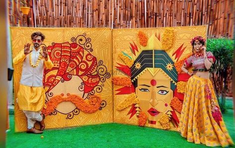 Indian Festival Backdrop Ideas, Pop Art Haldi Decor, Indian Wedding Selfie Booth, Rajasthani Selfie Booth, Wedding Photobooth Props, Maiyan Decor Backdrop, Indian Wedding Theme, Holi Party, Anker Tattoo