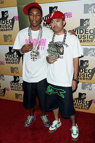 Pharell and Nigo 2000s Mens Fashion, Bape Outfits, 2000s Outfit, Outfits 2000s, Black Men Street Fashion, Men Street Fashion, Mens Fashion Streetwear, 90s Streetwear, Pharrell Williams