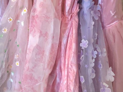 Pastel Princess Aesthetic, Purple And Pink Aesthetic, Clown Fairy, Pink And Purple Aesthetic, Constance Blackwood, Pink Purple Aesthetic, Lavender Fairy, Fairy Fountain, Princess Charm School