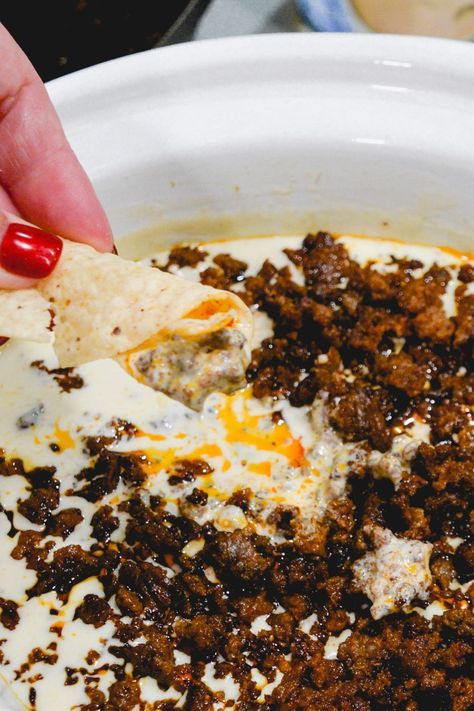 White Queso Dip With Chorizo, Chirozo Queso Dip, Queso Blanco Dip With Meat, Queso Fundido Crockpot, Chorizo Queso Dip Velveeta, Crock Pot Chorizo Queso Dip, Queso Fundido With Chorizo Crockpot, Chorizo Queso Dip Crockpot, Queso Dip Chorizo