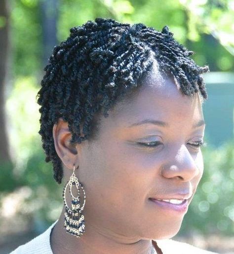 Two Strand Twist Styles That are Super Easy To Do! Two Strand Twist Hairstyles, Natural Hair Pictures, Short Hair Twist Styles, Natural Hair Haircuts, Short Twists, Twa Hairstyles, Twisted Hair, Natural Twists, Two Strand Twist